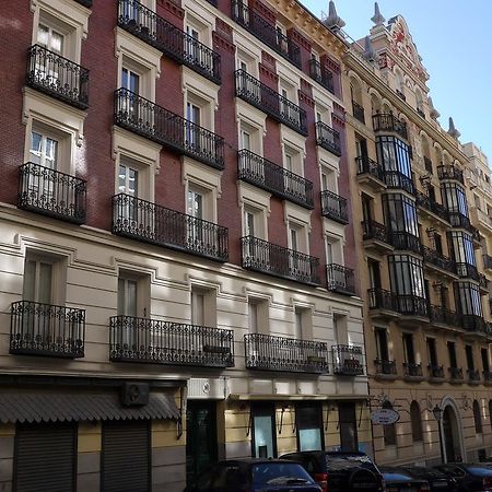 Apartamento Retiro Madrid Bagian luar foto